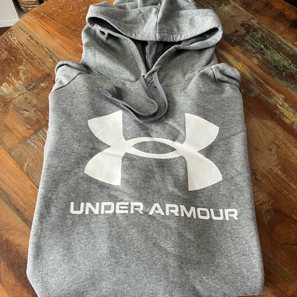 NWT Under Armour Men’s Hoodie